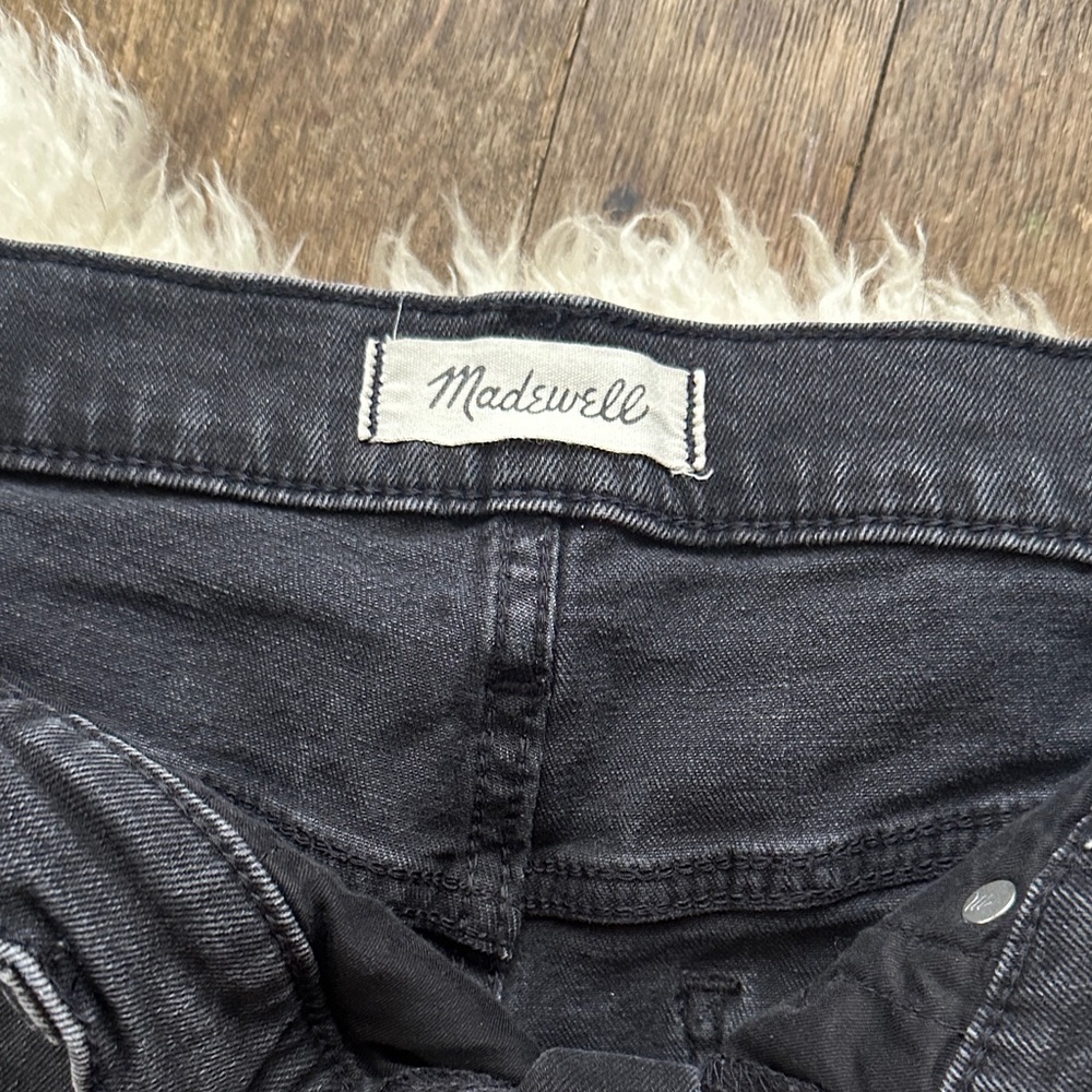 Madewell Black Frayed Hem Denim Jean Shorts - Picture 2 of 5